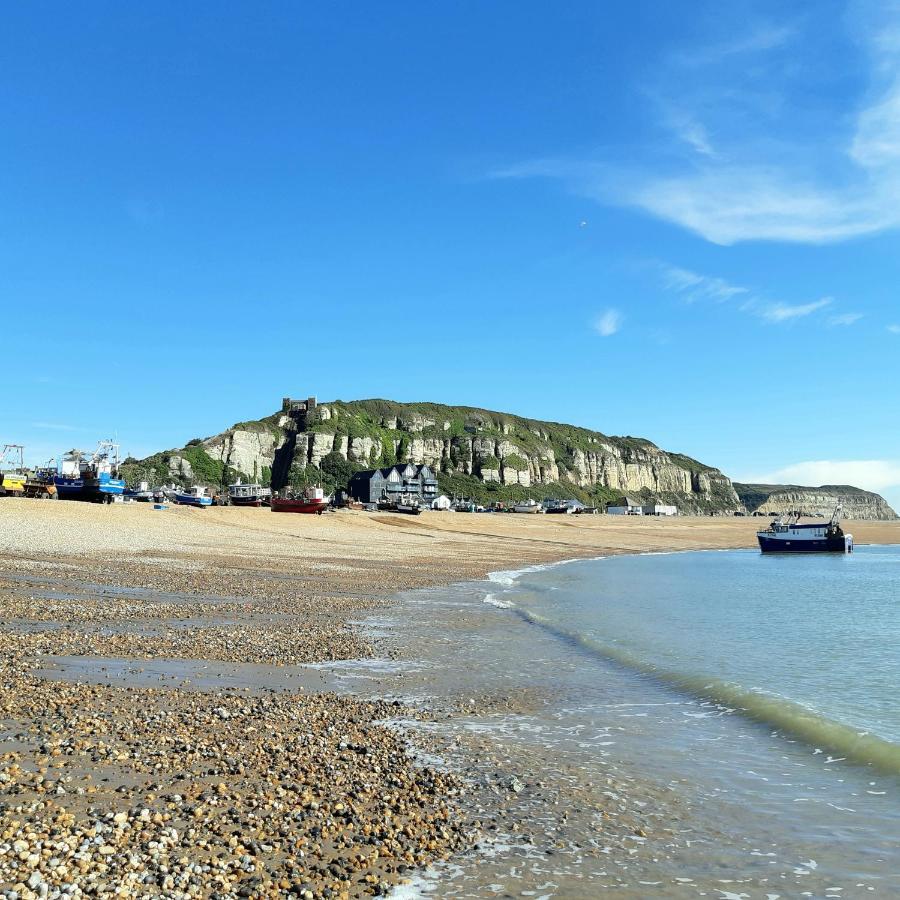 West Hill Retreat Seaview Balcony Chic Loft Studio & Free Parking Hastings Extérieur photo